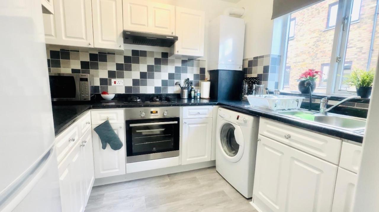 Amazing Location - City Of London- 2 Bedroom Stunning Canal View House With Private Garden,Parking & Balcony Exterior foto