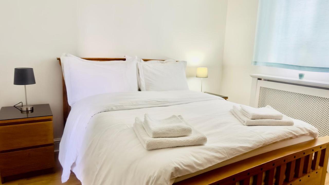 Amazing Location - City Of London- 2 Bedroom Stunning Canal View House With Private Garden,Parking & Balcony Exterior foto