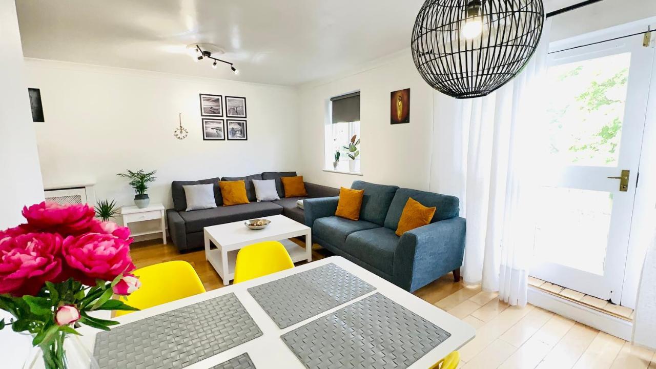 Amazing Location - City Of London- 2 Bedroom Stunning Canal View House With Private Garden,Parking & Balcony Exterior foto