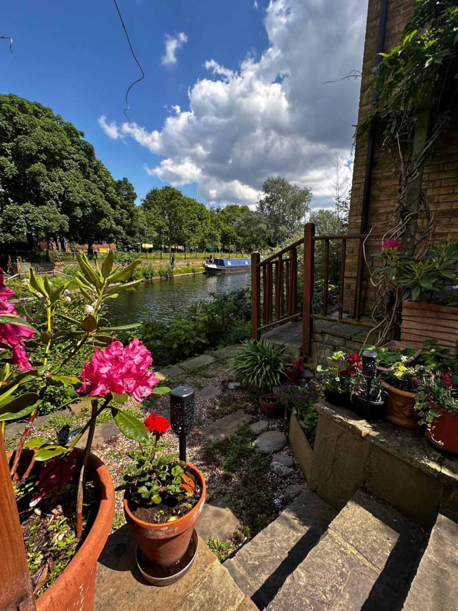 Amazing Location - City Of London- 2 Bedroom Stunning Canal View House With Private Garden,Parking & Balcony Exterior foto